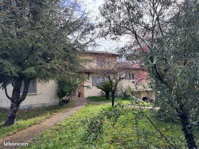 Villa 6 pièces 188 m²