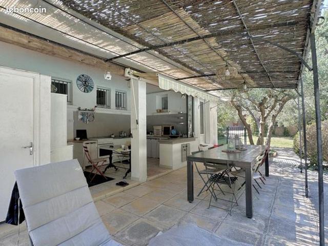 Villa 6 pièces 188 m²