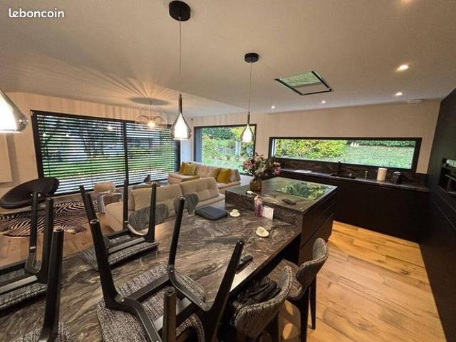 Villa 6 pièces 189 m²