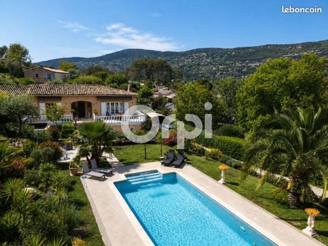 Villa 6 pièces 189 m²