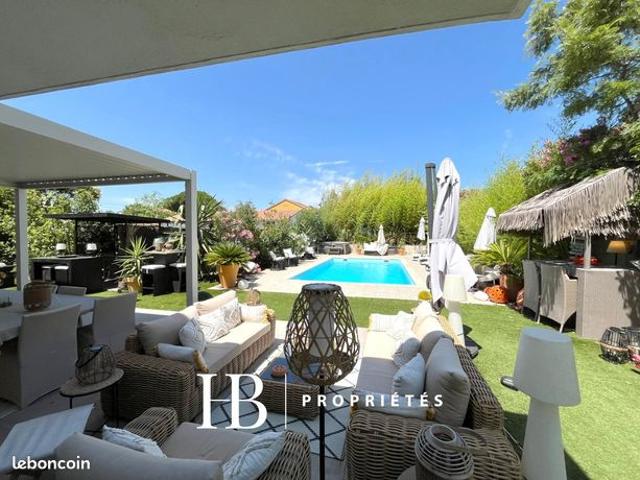 Villa 6 pièces 190 m²