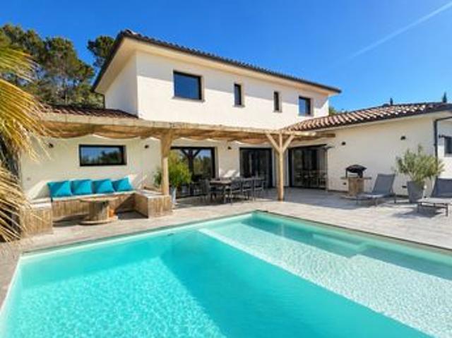 Villa 6 pièces 190 m²