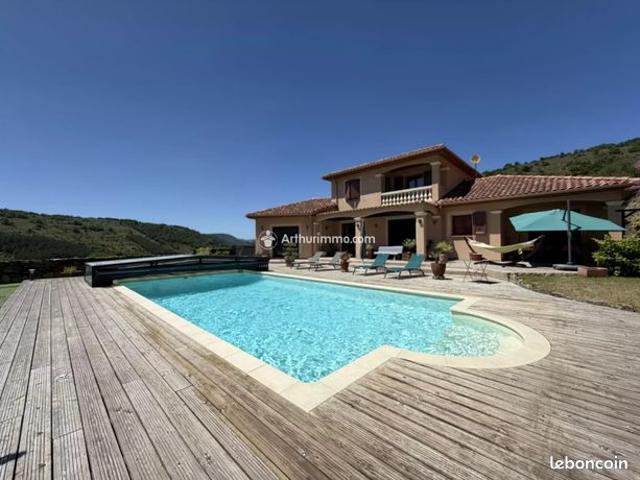 Villa 6 pièces 190 m²