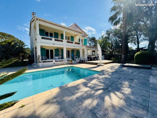 Villa 6 pièces 190 m²
