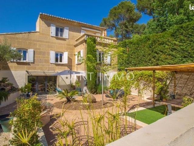 Villa 6 pièces 190 m²