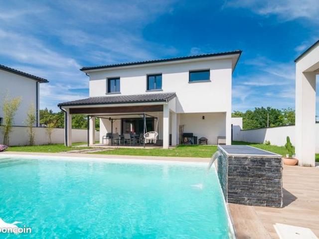 Villa 6 pièces 190 m²