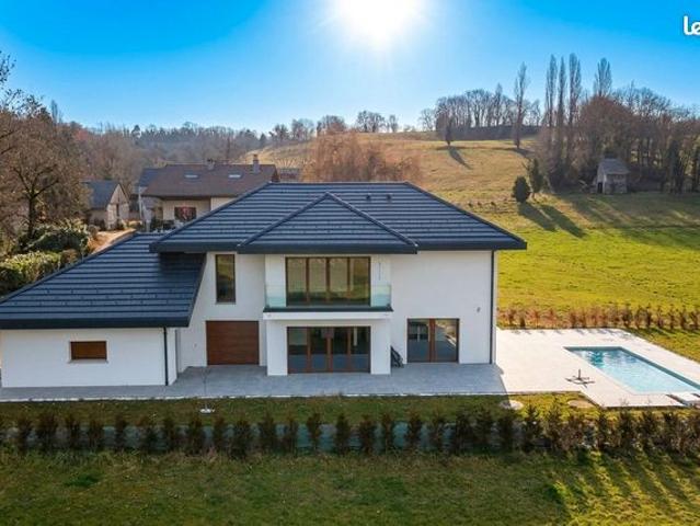Villa 6 pièces 190 m²