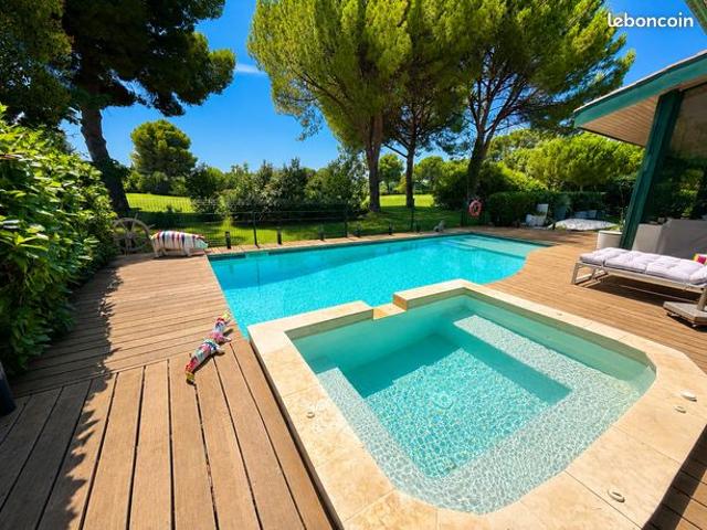 Villa 6 pièces 190 m²