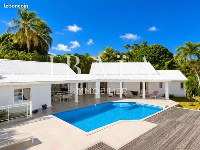 Villa 6 pièces 190 m²