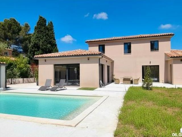 Villa 6 pièces 190 m²