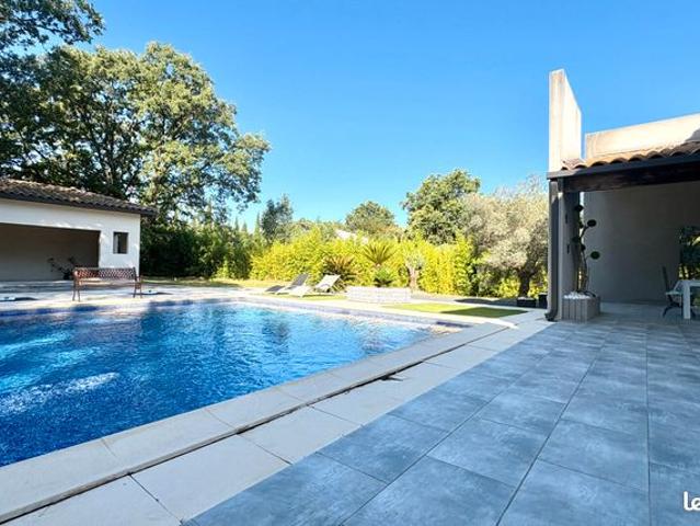 Villa 6 pièces 190 m²