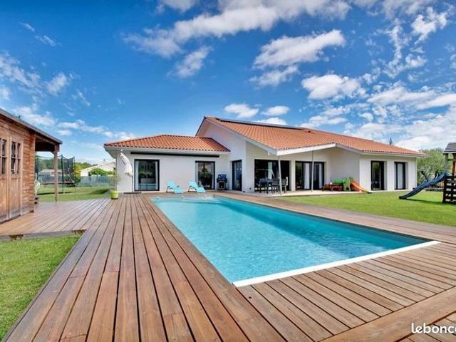Villa 6 pièces 191 m²