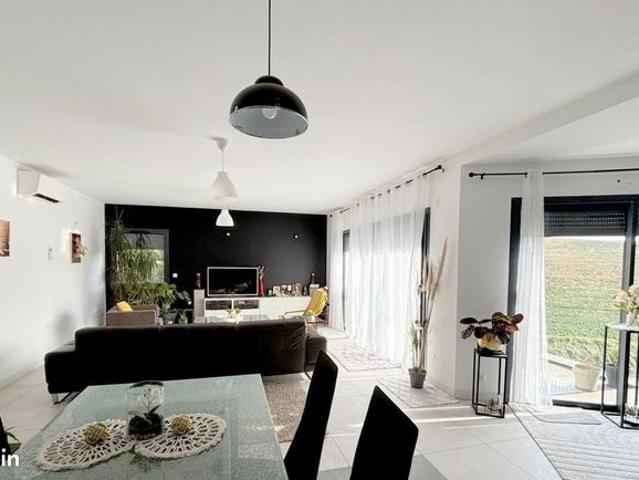 Villa 6 pièces 192 m²