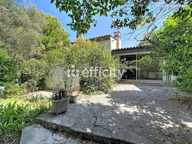 Villa 6 pièces 192 m²