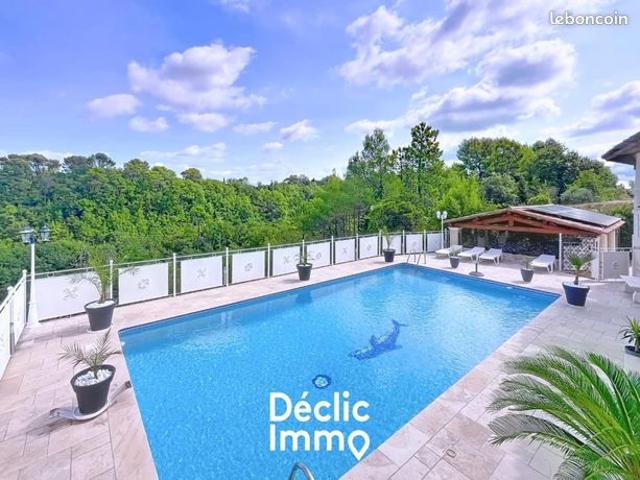 Villa 6 pièces 192 m²