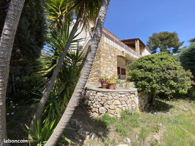 Villa 6 pièces 192 m²