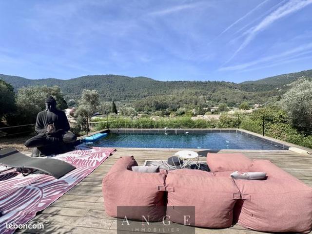 Villa 6 pièces 192 m²