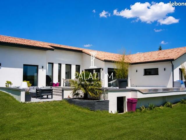 Villa 6 pièces 193 m²