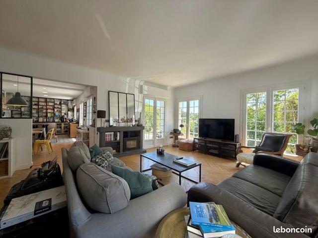 Villa 6 pièces 193 m²