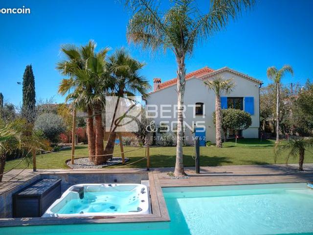 Villa 6 pièces 194 m²