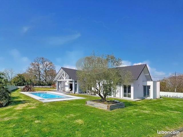 Villa 6 pièces 194 m²