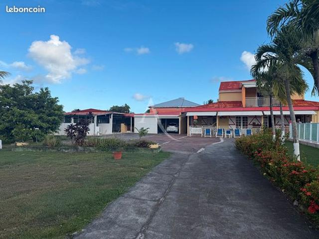 Villa 6 pièces 194 m²