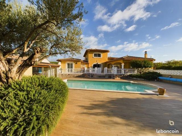 Villa 6 pièces 195 m²
