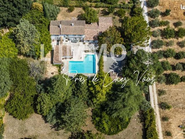 Villa 6 pièces 195 m²