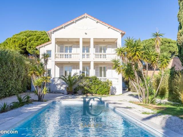 Villa 6 pièces 195 m²