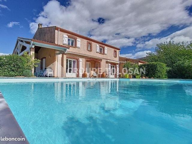 Villa 6 pièces 195 m²