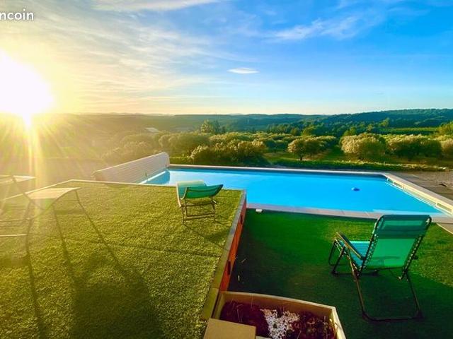 Villa 6 pièces 195 m²