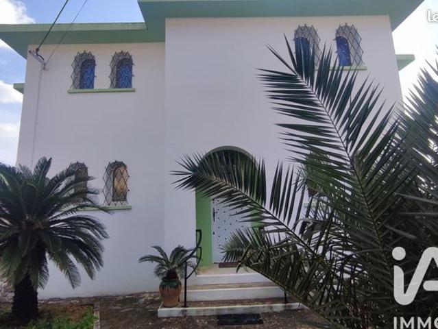 Villa 6 pièces 196 m²
