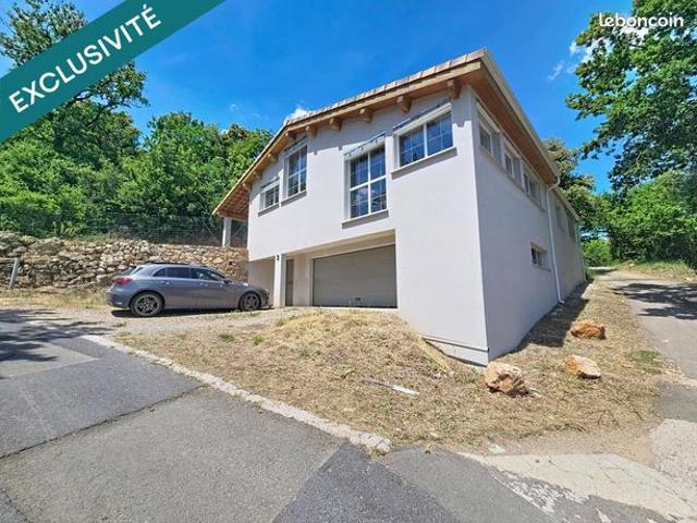 Villa 6 pièces 196 m²
