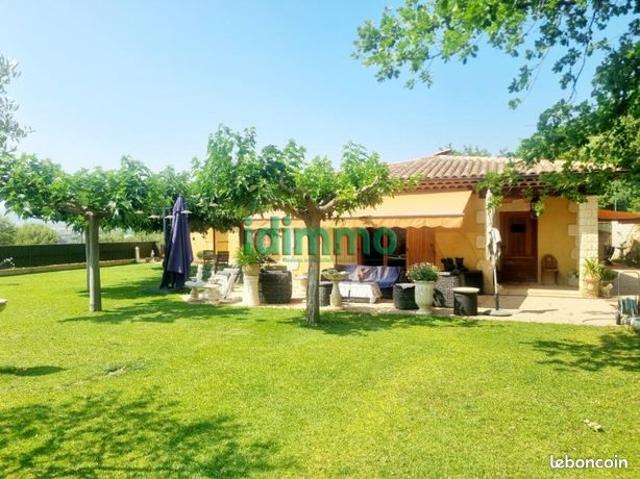 Villa 6 pièces 197 m²