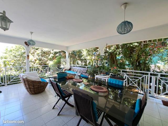 Villa 6 pièces 197 m²
