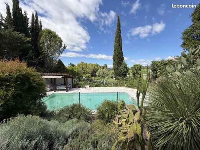 Villa 6 pièces 199 m²