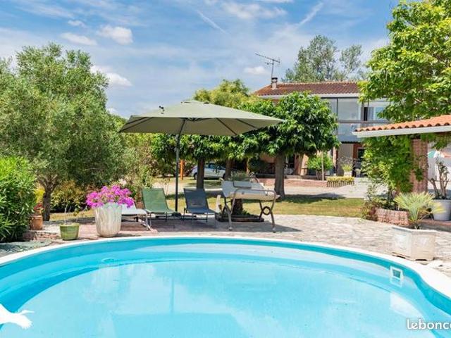 Villa 6 pièces 189 m²