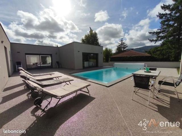Villa 6 pièces 199 m²