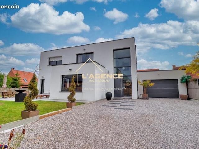 Villa 6 pièces 200 m²