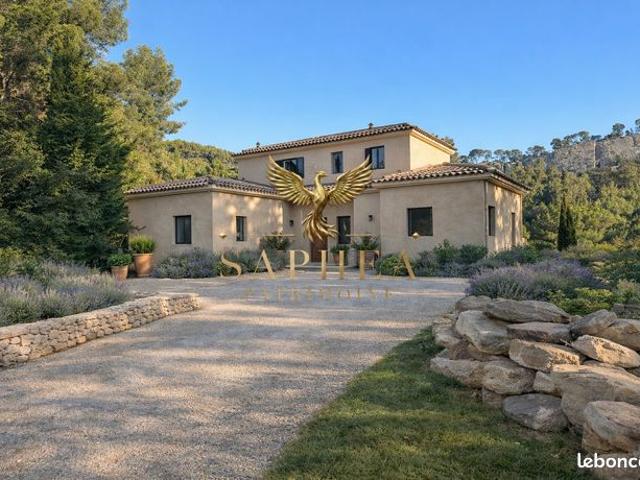 Villa 6 pièces 200 m²
