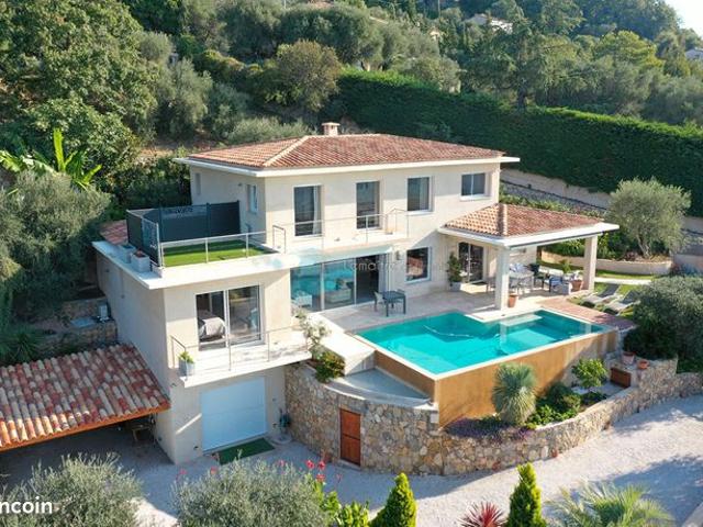 Villa 6 pièces 200 m²