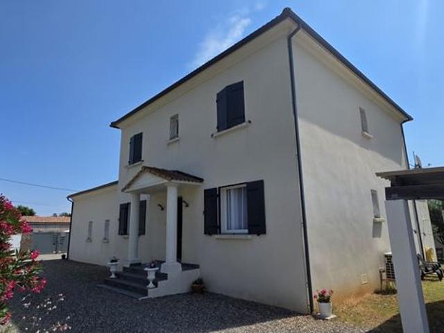Villa 6 pièces 200 m²