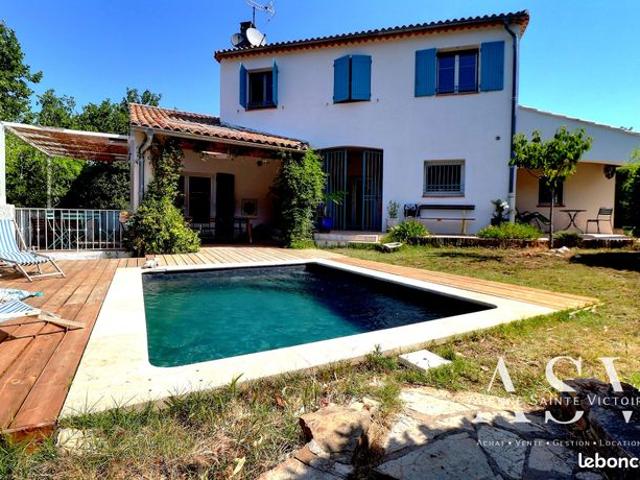 Villa 6 pièces 200 m²