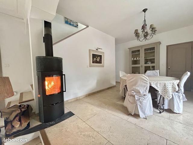 Villa 6 pièces 200 m²