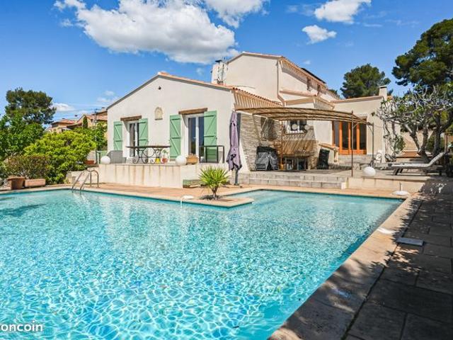 Villa 6 pièces 201 m²