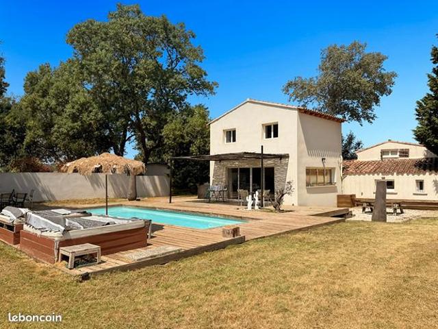 Villa 6 pièces 201 m²