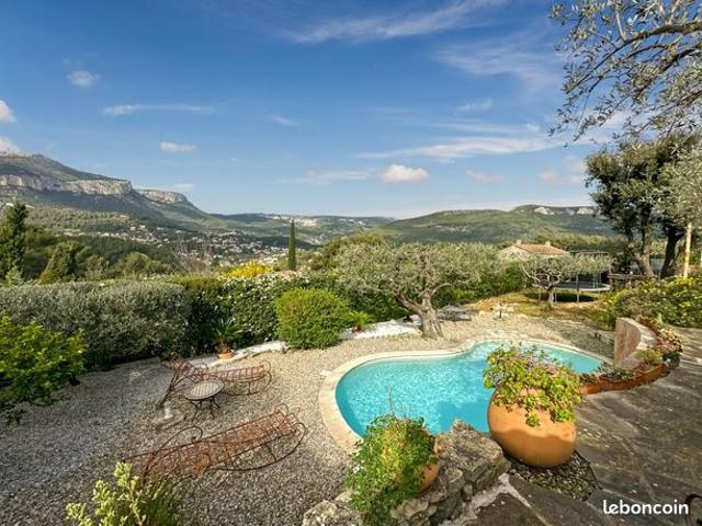 Villa 6 pièces 202 m²