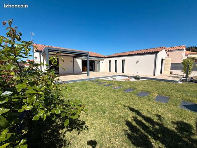 Villa 6 pièces 202 m²
