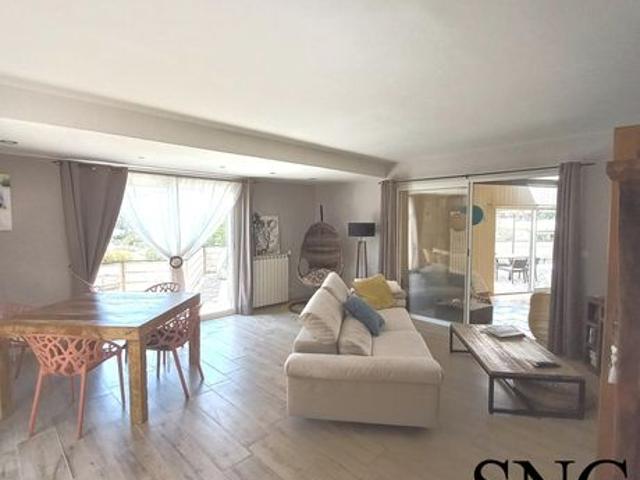 Villa 6 pièces 202 m²