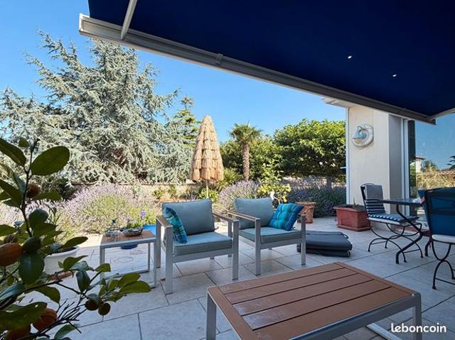 Villa 6 pièces 203 m²